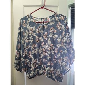 Sienna Sky sz l top